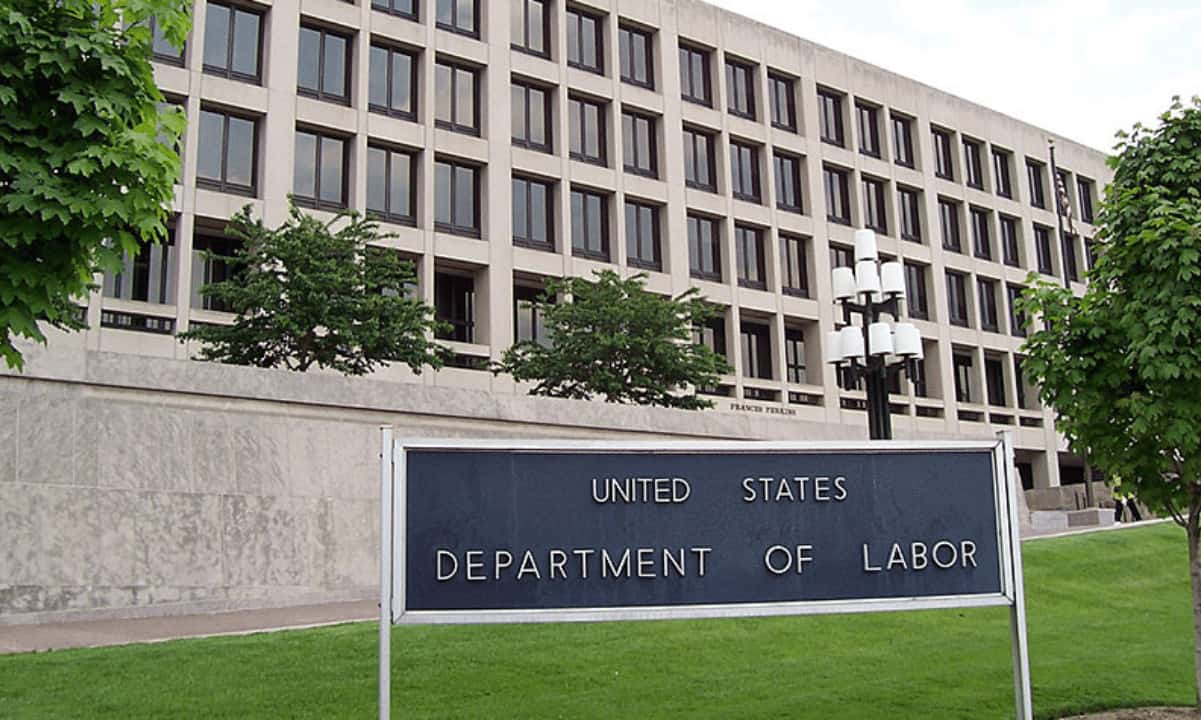 Labor Department Criticized Fidelity Incorporating Bitcoin for 401(K)