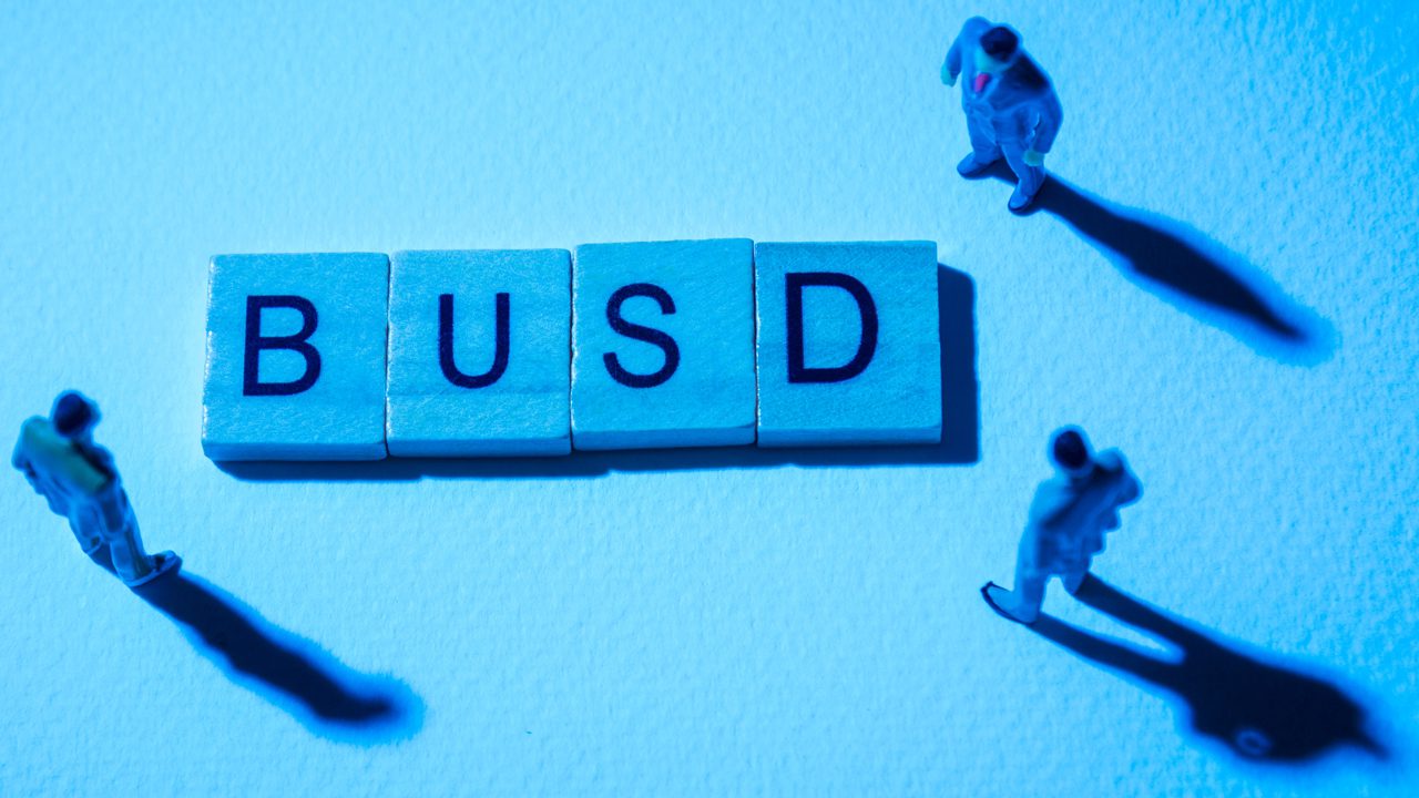 BUSD Stablecoin Drops from Top 10 Crypto Assets Amid Significant Decrease in Dominance