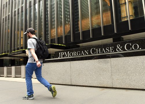 JPMorgan analysts cautious amid DeFi and NFT resurgence signals