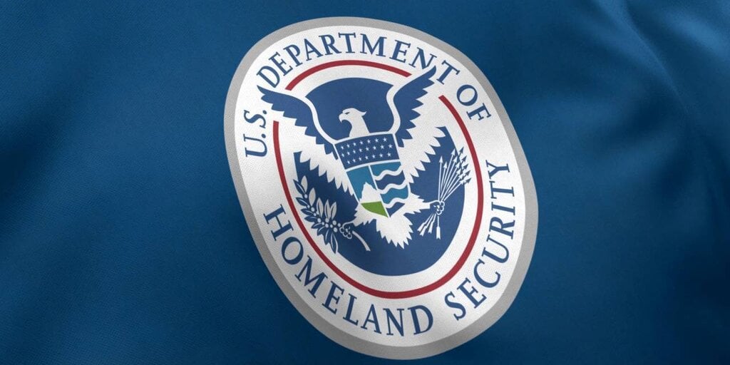 HashFlare Ponzi Duo Ordered to Leave US by DHS—Despite Court Order to Stay