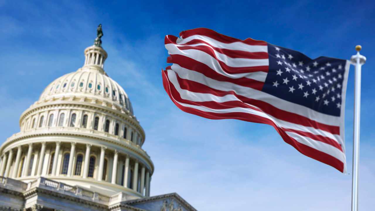 White House Insider Reveals Crypto Bill Timeline: ‘July Will Be a Big Month’