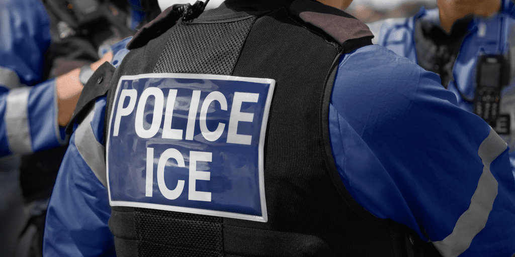 'Nothing Illegal': Creator of ICE Tracking App Plans Legal Action After Apple Removal