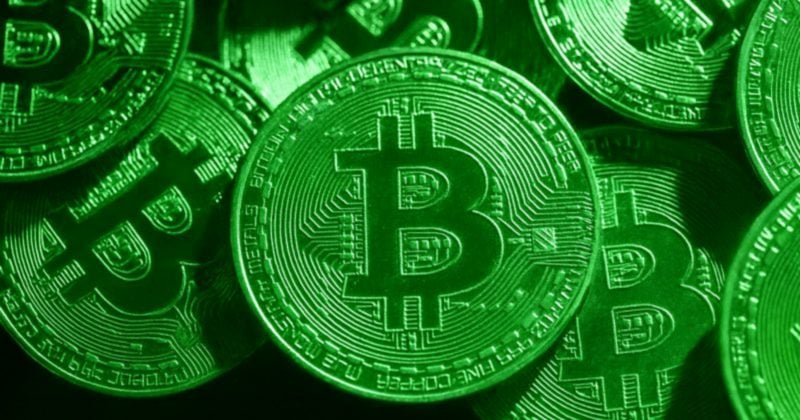 Bitcoin ETFs attract $471 million to kick off the new year