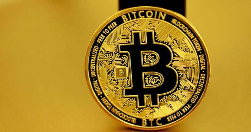 Bitcoin short-term holders near return to profitability as STH-SOPR approaches key level